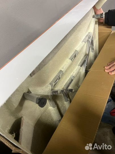 Душевой поддон 100х100