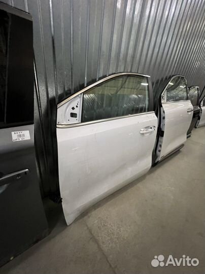 Передняя левая дверь Киа Спортейдж 4