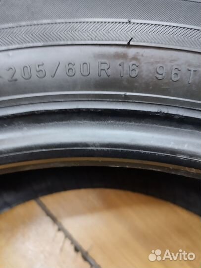 Nokian Tyres Hakkapeliitta 8 205/60 R16 96T