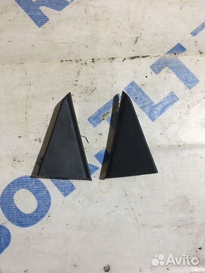 Уголок задней двери внутренний KIA RIO 3 1.6 мт се