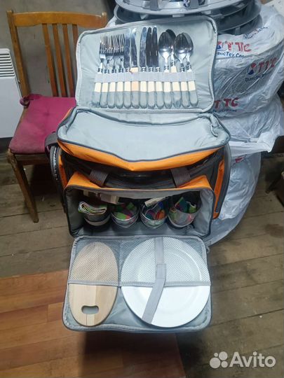 Сумка для пикника с посудой