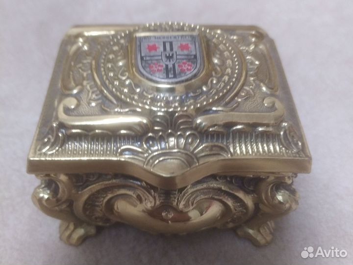 Шкатулка для украшений