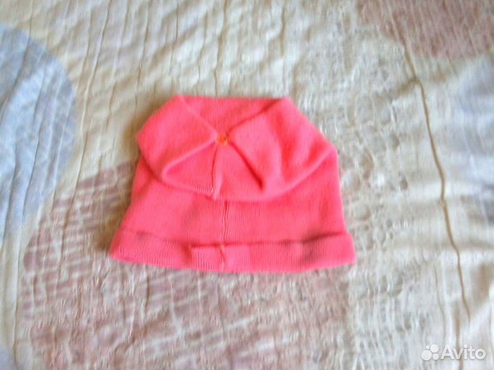 Шапка осенняя-весенняя на девочку 10-12 лет