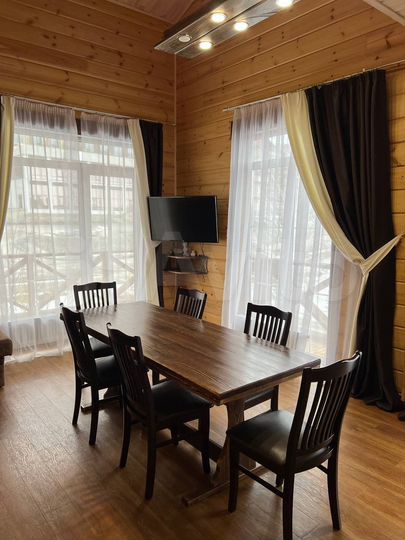 Дом 100 м² на участке 10 га