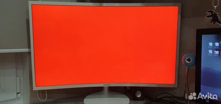 Монитор Samsung 32 дюйма изогнутый