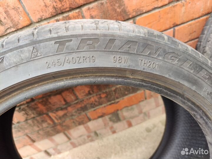 Triangle TH201 Sportex 245/40 R19