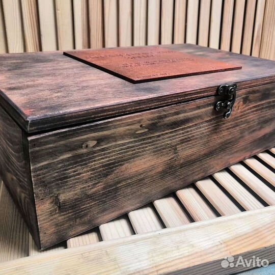 Подарочный короб 