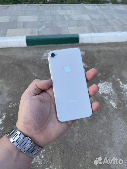 iPhone 8, 256 ГБ