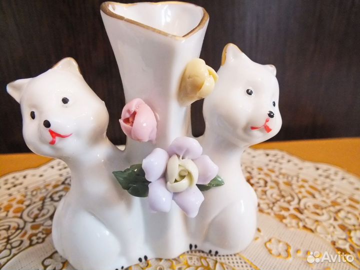 Статуэтка фарфор