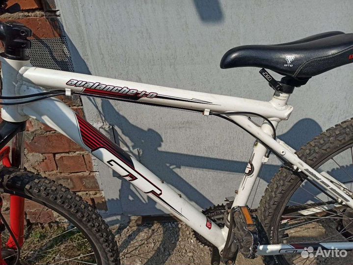 Велосипед горный GT Avalanche 1.0 disc 2008