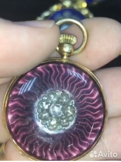 Золотые старинные карманные часы