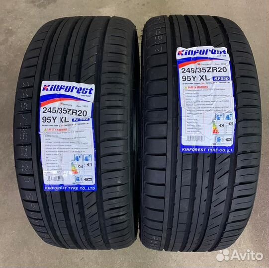 Kinforest KF550-UHP 245/35 R20 и 275/30 R20 97Y
