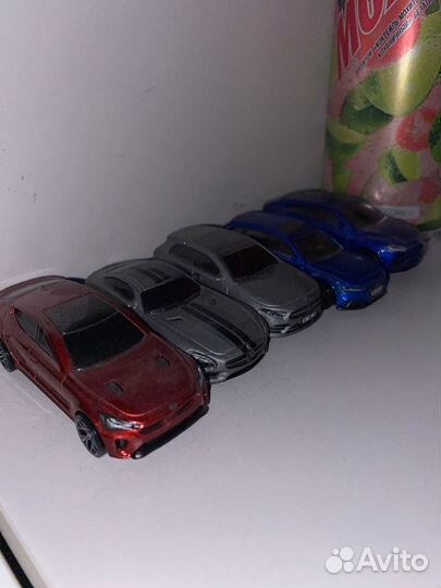 Hot wheels машинки