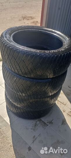 Goodyear Ultra Grip Ice Arctic 2 215/55 R17 94T