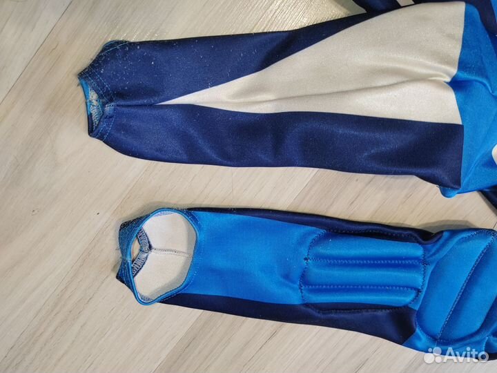 Горнолыжный спусковой комбинезон (спусковик)