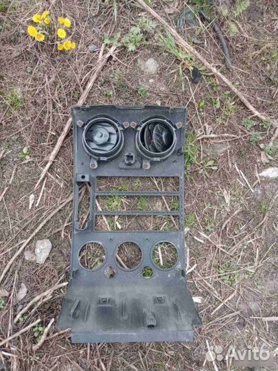 Рамка в торпедо Ford Fusion 2005