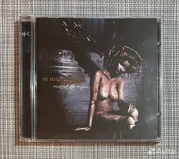 In Strict Confidence - Mistrust The Angels CD Rus
