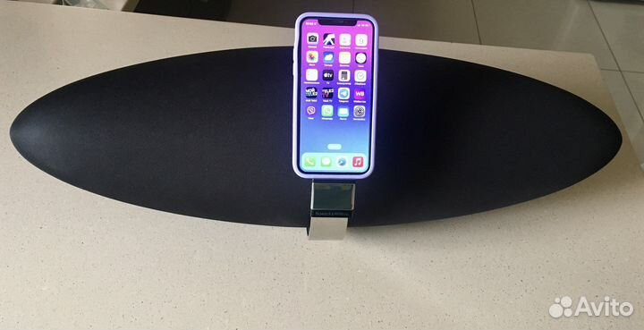 Колонка doc for iPhone Bowers and Wilkins