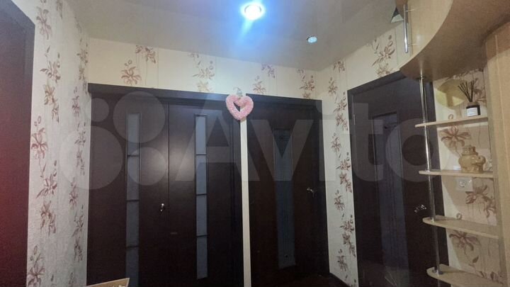 2-к. квартира, 47 м², 3/5 эт.