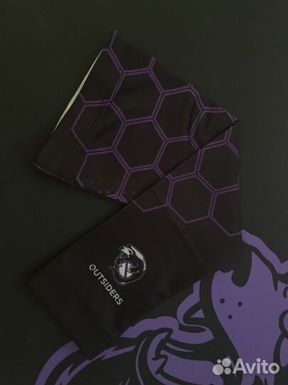 Геймерский рукав Outsiders