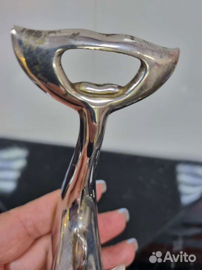 Открывалка для пива и шампанского Дельфин