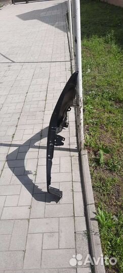 Крыло левое переднее