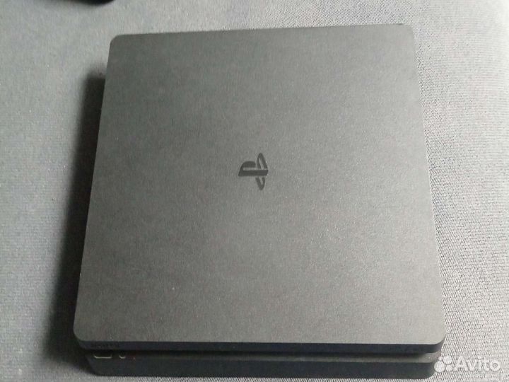 Sony PS4 slim 1tb