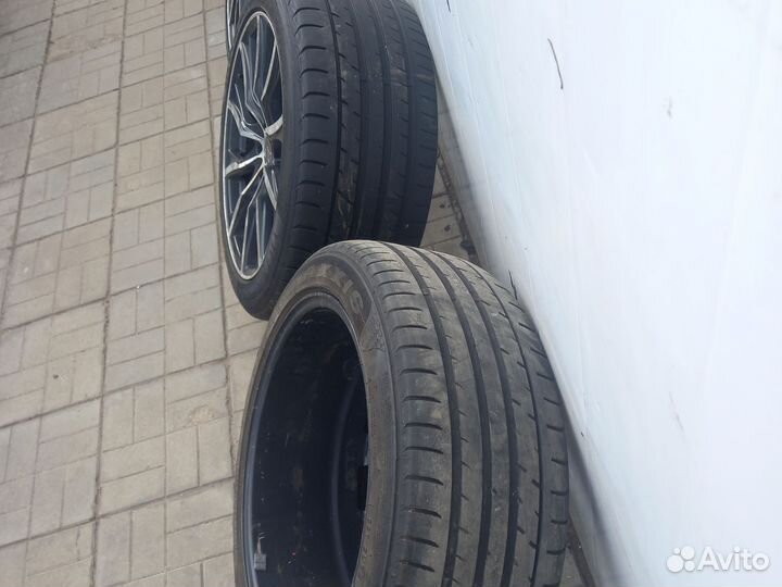 Колёси в сборе разно широкий