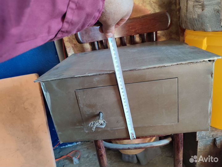 Сейф,ящик под патроны