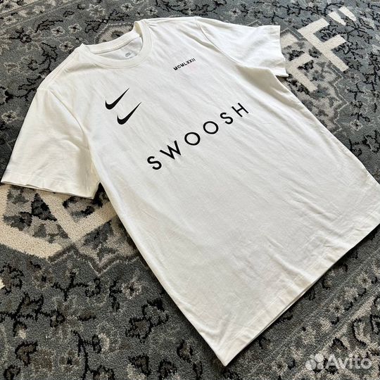 Футболка Nike Swoosh