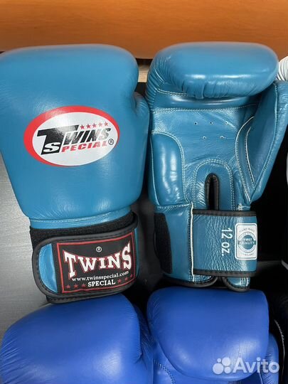Боксерские перчатки twins