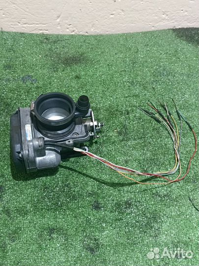 Дроссельная заслонка Mercedes m111 2.2 w124/w202
