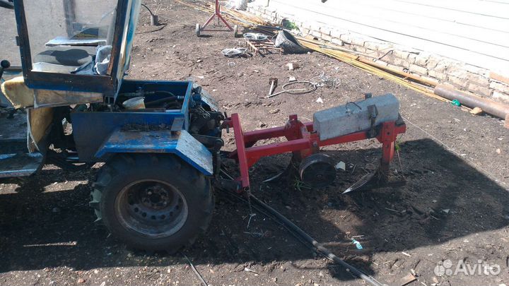 Мини-трактор, 2009