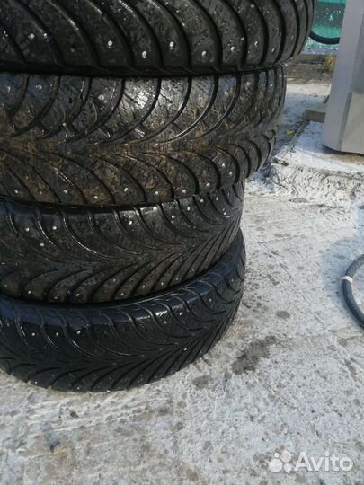 Sava Eskimo Stud 185/65 R15 88