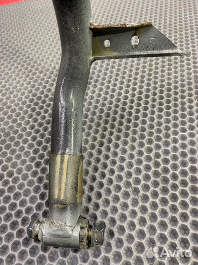 Б/У петля крышки багажника задний левый