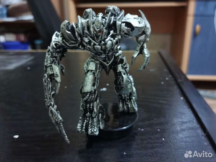 Коллекционное роботы Мегатрон и Старскрим