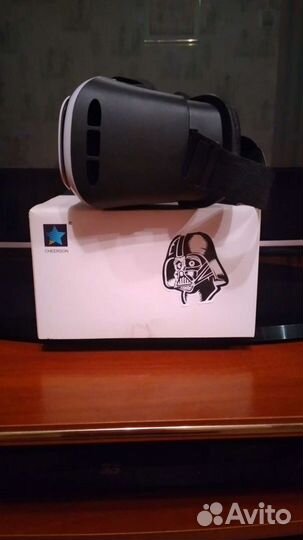 Очки виртуальной реальности для телефона