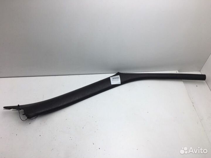 Накладка на стойку передняя правая Toyota Windom