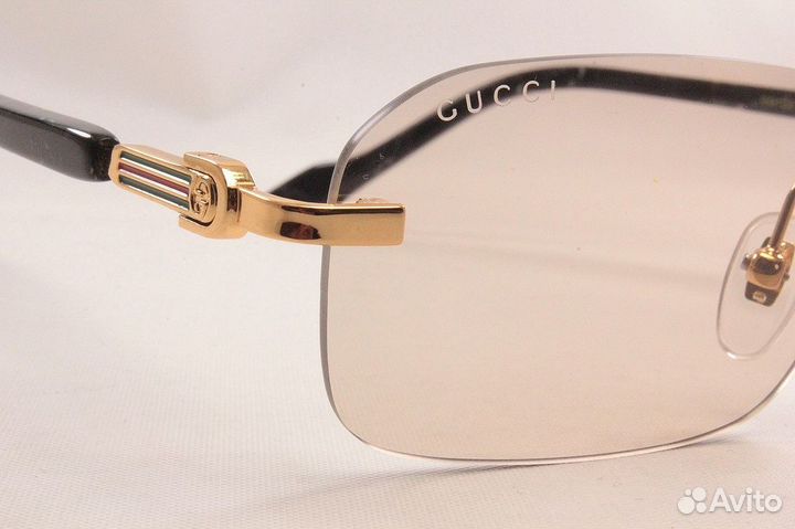 Солнцезащитные очки Gucci GG1221