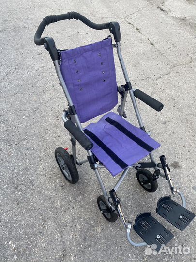Коляска Convaid для детей с дцп