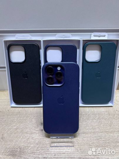 Кожаный чехол Leather Case MagSafe для iPhone 14