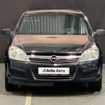 Opel Astra 1.6 AMT, 2011, 232 000 км, с пробегом, цена 575 000 руб.