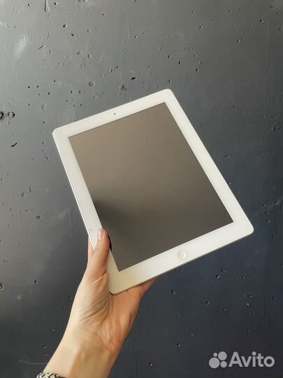 Apple iPad 2 64Gb WiFi + 3G (белый)