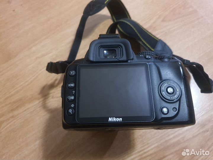 Nikon D3000 kit