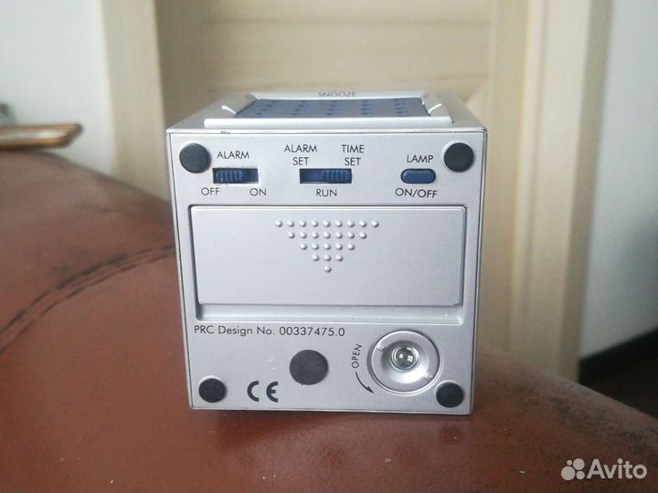 Электронные часы подарочные