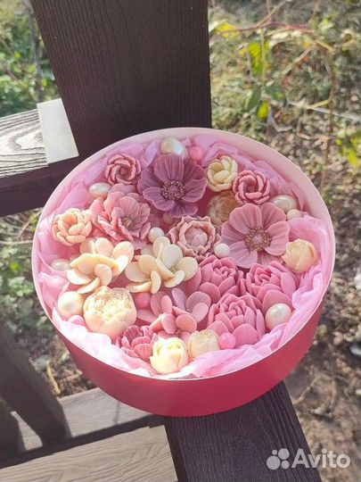 Букет цветы в коробке