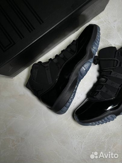 Nike Air Jordan 11 black