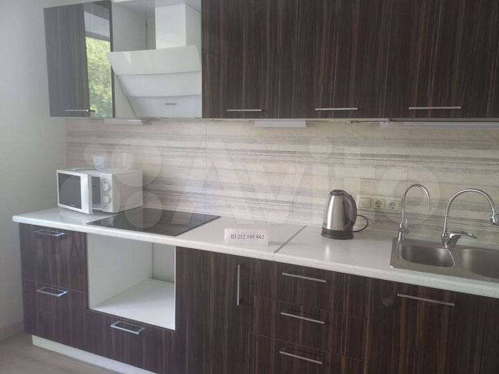 3-к. квартира, 100 м², 4/22 эт.