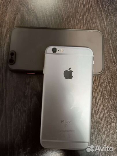 iPhone 6S, 32 ГБ