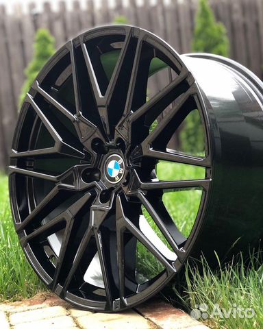Стильные диски на BMW X5 X6 X7 R21